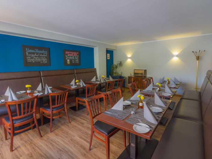 Im Restaurant Restaurant im Forstbacher Hof bietet lokale, gutbürgerliche Küche